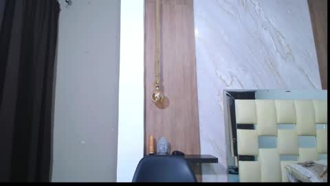 taylor_collins_2 online show from September 2025 10:11:01 PM