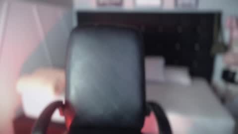 Snapshot of taylor_dolll chatting on October 2025 10:40:01 PM Taylor 3 online show from October 2025 10:40:01 PM