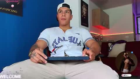 Penagos zz    online show from November 2025 09:06:02 PM