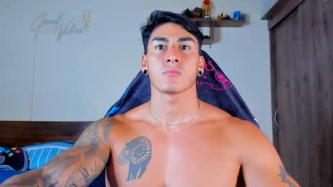 taylor_mclane1 online show from April 2026 06:38:01 PM