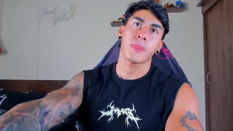 taylor_mclane1 online show from April 2026 06:39:01 PM
