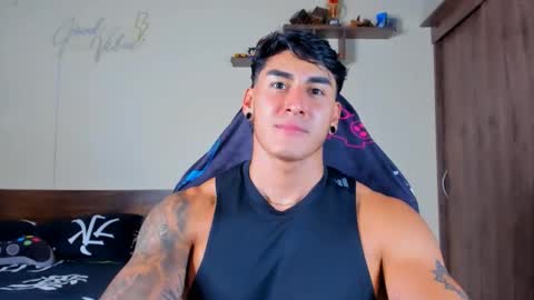 taylor_mclane1 online show from May 2026 04:01:02 PM