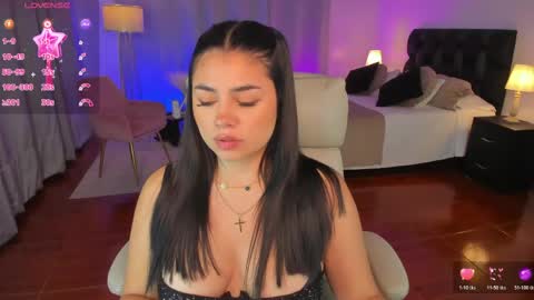 Snapshot of taylor_smith1_ chatting on April 2026 05:58:02 AM Taylor online show from April 2026 05:58:02 AM