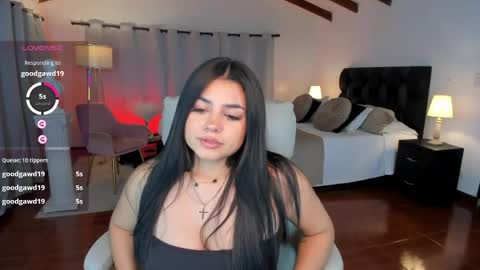 Snapshot of taylor_smith1_ chatting on April 2026 04:15:02 AM Taylor online show from April 2026 04:15:02 AM