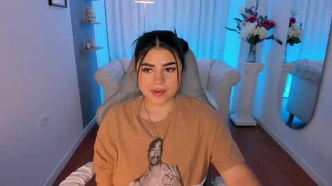 Snapshot of taylor_smith1_ chatting on June 2026 05:09:02 AM Taylor online show from June 2026 05:09:02 AM