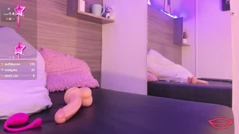 Taylor  online show from January 2025 03:29:01 PM