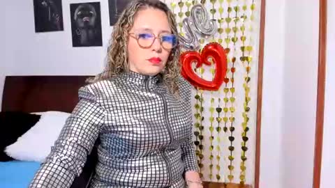 taylorhot72_ online show from July 2026 03:00:02 AM