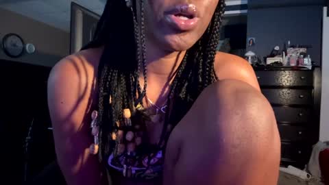 Snapshot of taylorsosweets chatting on December 2024 09:19:01 PM Taylor online show from December 2024 09:19:01 PM