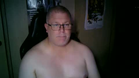 Snapshot of taylz chatting on May 2026 02:12:01 PM taylz online show from May 2026 02:12:01 PM