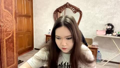 Snapshot of taynagilkey chatting on February 2026 10:30:01 AM April online show from February 2026 10:30:01 AM