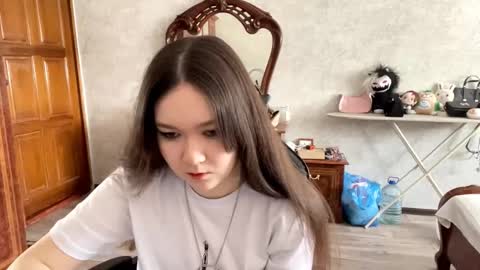 Snapshot of taynagilkey chatting on February 2026 10:20:02 AM April online show from February 2026 10:20:02 AM