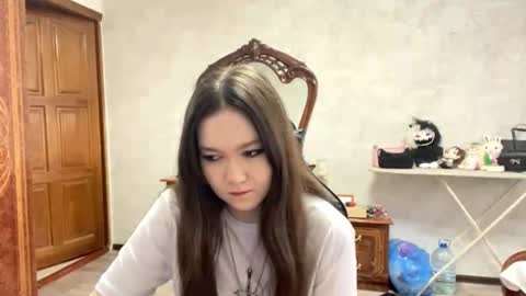 Snapshot of taynagilkey chatting on February 2026 11:08:02 AM April online show from February 2026 11:08:02 AM