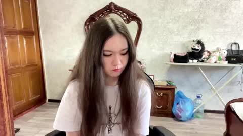 Snapshot of taynagilkey chatting on February 2026 10:11:01 AM April online show from February 2026 10:11:01 AM