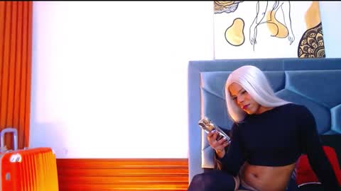 Snapshot of tayra1 chatting on September 2025 02:33:01 AM Tayra... online show from September 2025 02:33:01 AM