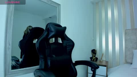 Snapshot of tayra_pradit chatting on January 2025 01:20:02 AM tayra online show from January 2025 01:20:02 AM