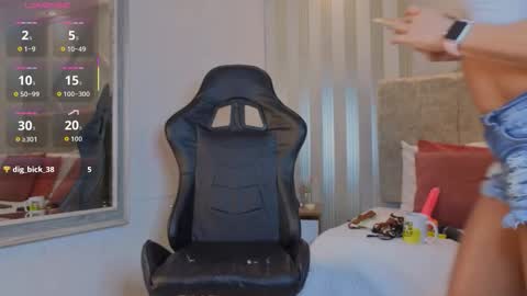 Snapshot of tayra_pradit chatting on December 2025 08:26:01 PM tayra online show from December 2025 08:26:01 PM