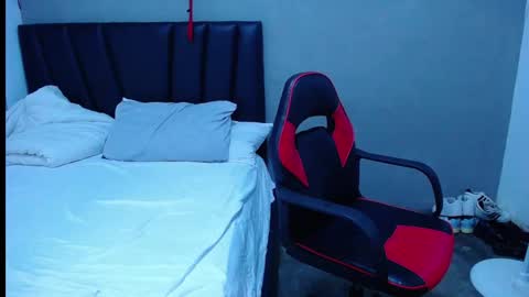 Snapshot of tayronx33 chatting on November 2025 06:46:02 PM Tayron online show from November 2025 06:46:02 PM