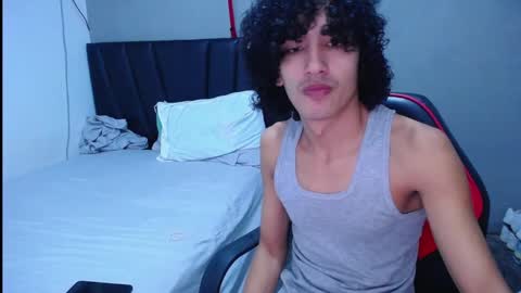 Snapshot of tayronx33 chatting on December 2025 05:42:02 PM Tayron online show from December 2025 05:42:02 PM