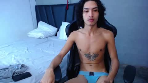 Snapshot of tayronx33 chatting on February 2026 07:07:01 PM Tayron online show from February 2026 07:07:01 PM