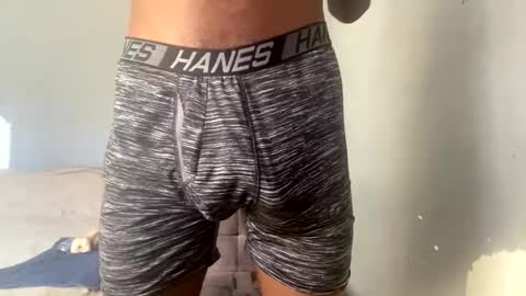 Snapshot of tayuan410277 chatting on March 2026 05:15:01 PM tayuan410277 online show from March 2026 05:15:01 PM