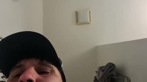 Snapshot of tboy833 chatting on October 2025 09:45:01 PM Luis online show from October 2025 09:45:01 PM