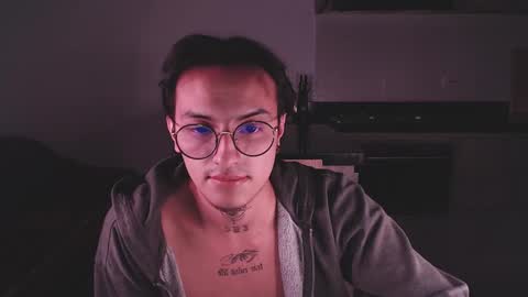 Teo independent model online show from February 2025 06:10:02 AM