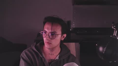 Teo independent model online show from March 2025 06:00:02 AM