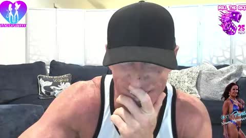 Snapshot of teacherspetsxxx chatting on December 2025 01:12:02 AM THE TEACHERS PETS online show from December 2025 01:12:02 AM