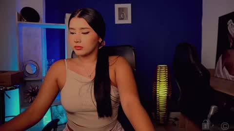 Snapshot of team_soler chatting on January 2025 09:30:01 PM Loren Soler Sophie Soler 19 years online show from January 2025 09:30:01 PM