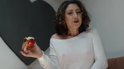 ALICIA--- online show from April 2026 06:02:02 AM