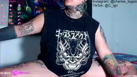 Charlee He online show from May 2026 01:55:01 AM