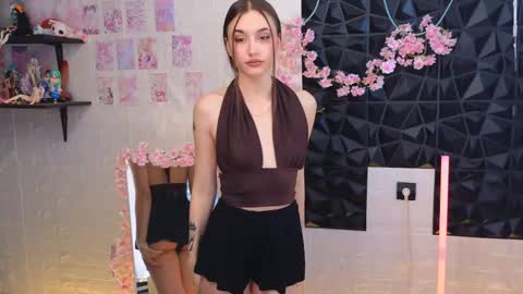 Alice and Cassie online show from May 2026 03:11:02 AM