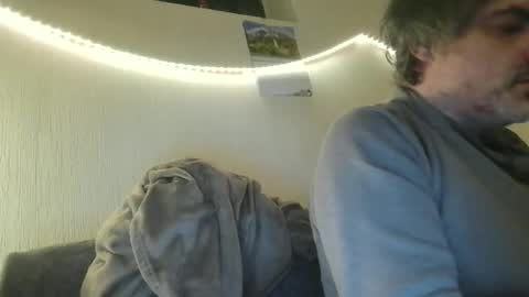 Peter online show from March 2026 04:18:01 AM