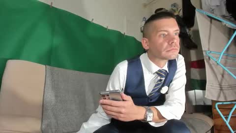 Virg Lszl online show from October 2025 08:36:01 AM