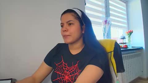 Snapshot of tell_me_goddess chatting on April 2026 08:39:02 AM Amazing SALOME online show from April 2026 08:39:02 AM