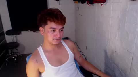 Snapshot of tempting_jon chatting on May 2026 07:59:02 AM tempting_jon online show from May 2026 07:59:02 AM