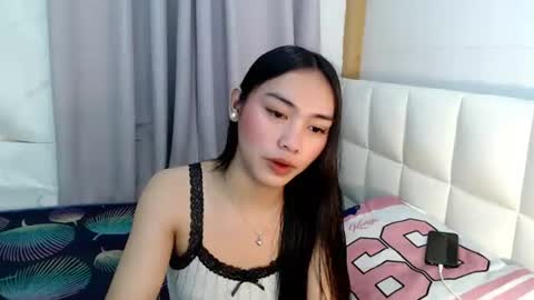 YOGIRL MAXINE online show from June 2026 01:45:02 PM