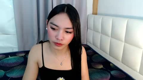 YOGIRL MAXINE online show from June 2026 01:45:02 PM