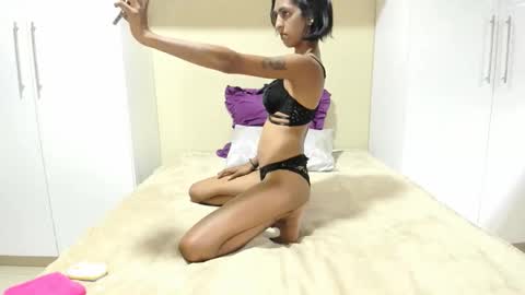 Snapshot of temptressqeen chatting on March 2025 12:47:01 PM temptressqeen online show from March 2025 12:47:01 PM