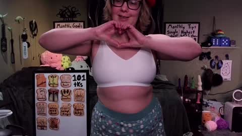 Snapshot of ten_tickle_pixie chatting on January 2025 11:29:01 PM Pixie and Tentacle Overlord online show from January 2025 11:29:01 PM