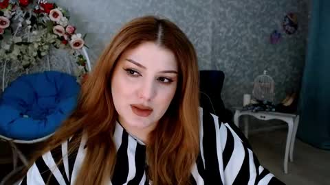 Snapshot of tenderlybae12 chatting on January 2025 10:37:01 PM Tenderlybae online show from January 2025 10:37:01 PM