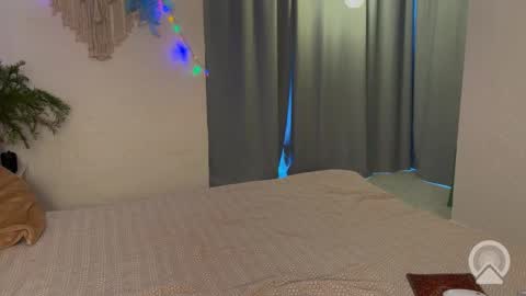 Snapshot of tendersea chatting on January 2026 01:15:01 PM inst r0seamber0 online show from January 2026 01:15:01 PM