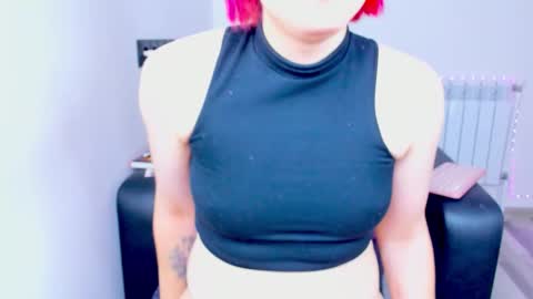 Kira online show from September 2025 12:21:02 PM