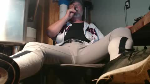 Snapshot of tennredneck chatting on April 2026 02:04:02 AM Tennredneck online show from April 2026 02:04:02 AM
