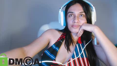 Lisa online show from October 2025 08:03:02 PM