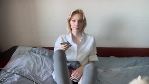 Anna online show from February 2026 05:03:01 AM