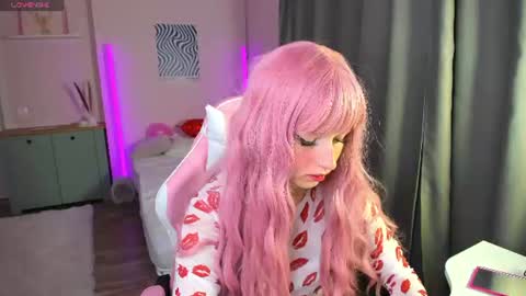 teresaron online show from July 2026 07:04:02 AM