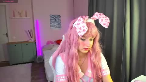 teresaron online show from July 2026 12:48:02 PM