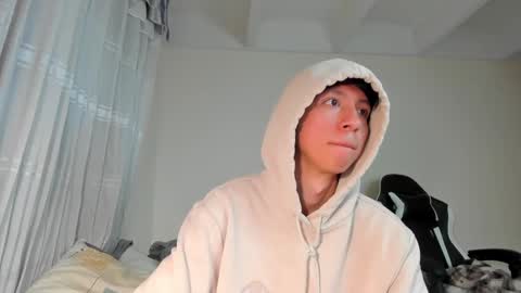 Juanfe  online show from December 2024 03:16:02 AM