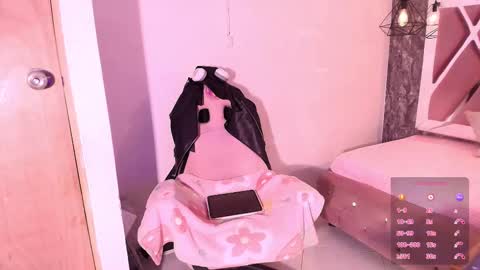 Terra Elowen online show from October 2025 11:11:01 AM